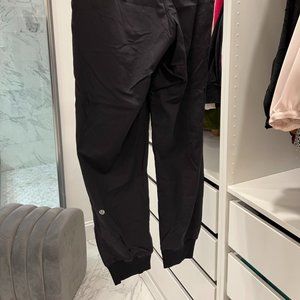Lululemon Black Dance Studio Mid-Rise Jogger Size 8